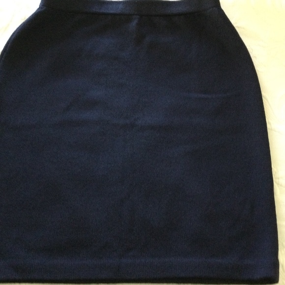 St.John Collection Knit Skirt - Picture 1 of 3